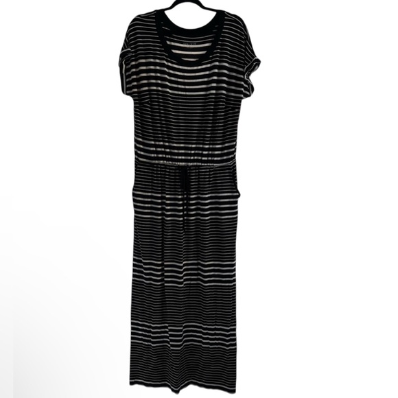 AVA & VIV Black & White Stripe Rayon Knit Maxi Dress; Elastic Waist; Size 1X EUC - Picture 1 of 9